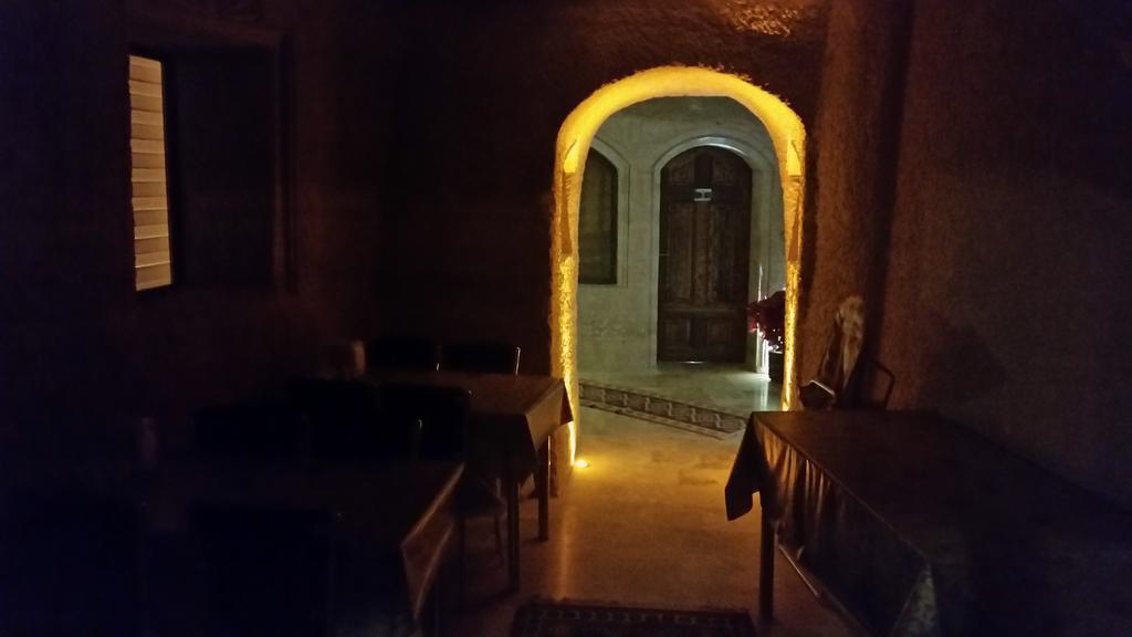 Готель Family Cave 3*