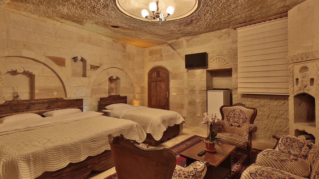 Family Cave Готель